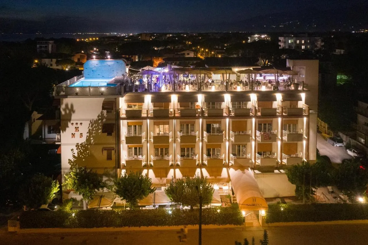 Hotel Nuova Sabrina Marina di Pietrasanta 3*,