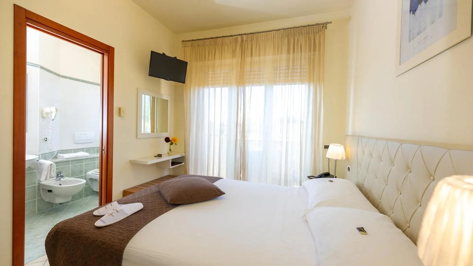 Hotel Nuova Sabrina Marina di Pietrasanta 3*,  Italia