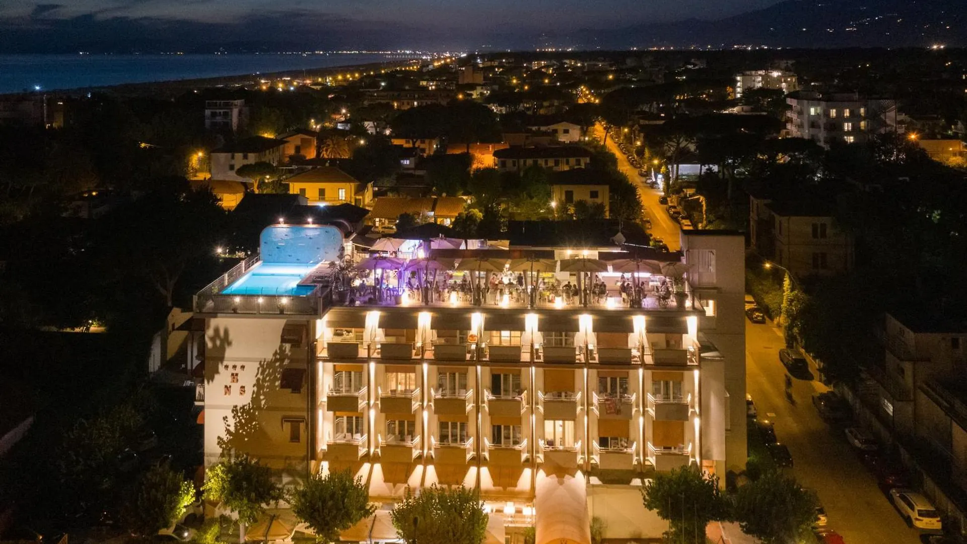 Hotel Nuova Sabrina Marina di Pietrasanta 3*,  Italia